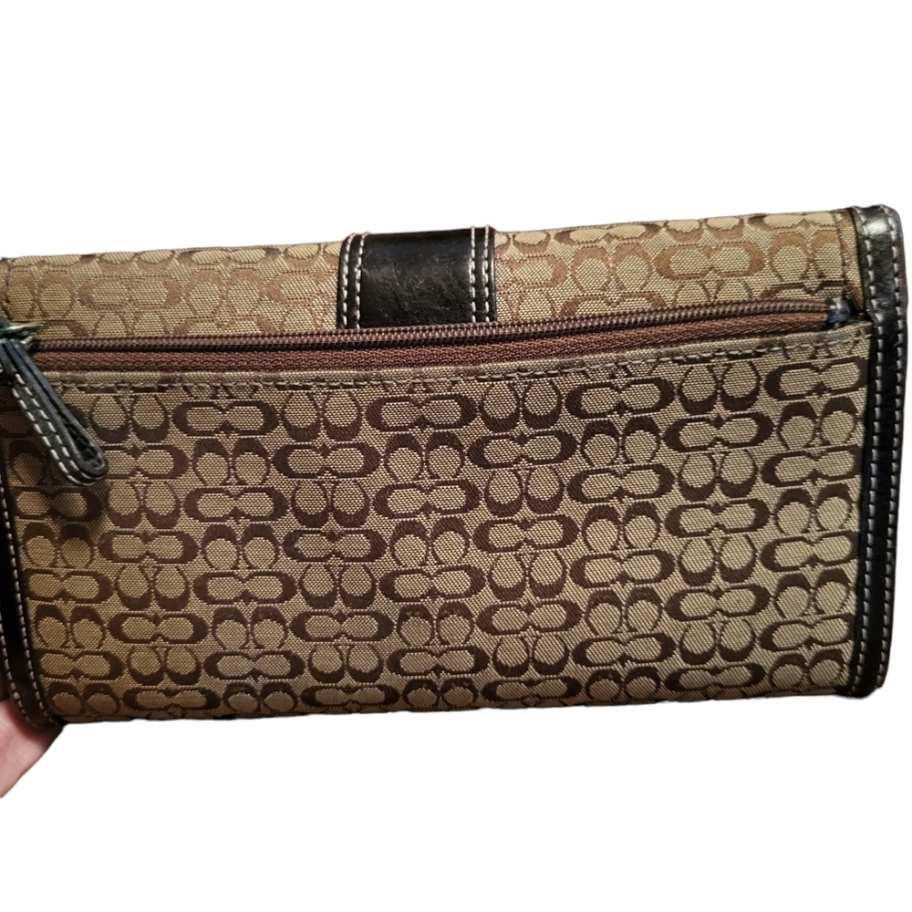 Coach Wallet...Authentic..Mint Condition - image 2